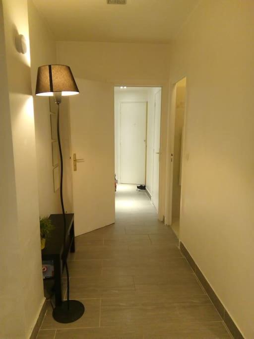 Petit Cocon En Plein Coeur De Appartement Parijs